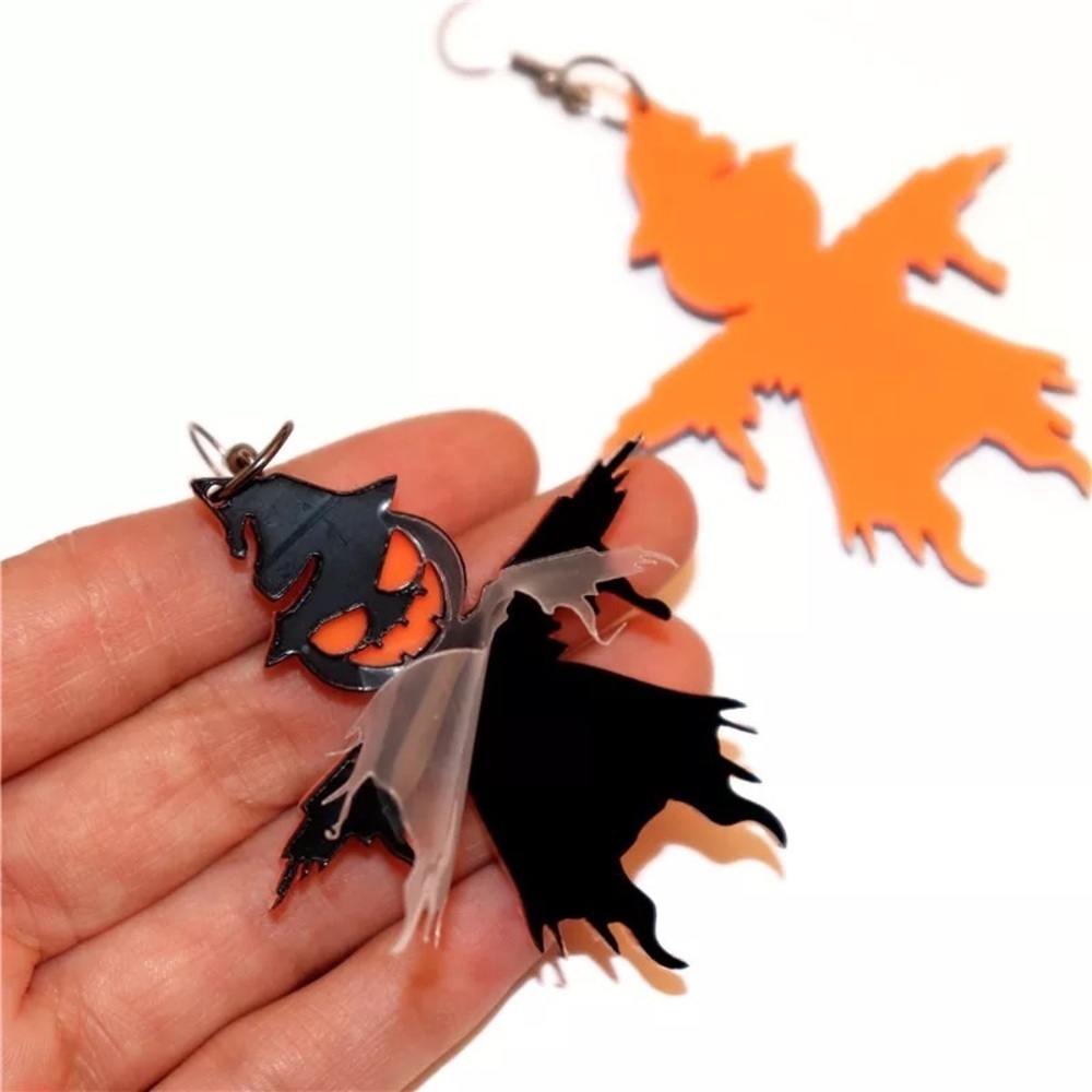 Jack-o’-Lantern Halloween Dangle Earrings - Picture 5 of 5